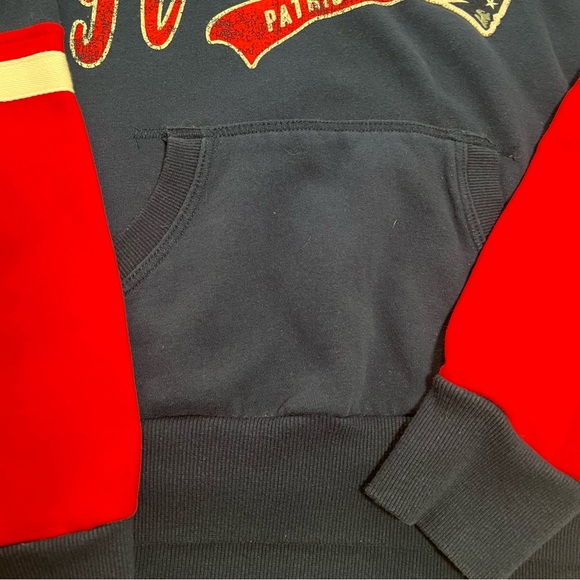 G-III Apparel NFL Throwback New England Patriots Ladies Hoodie Sweatshirt XL - Picture 15 of 15